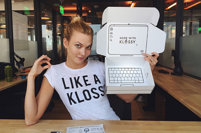 სუპერმოდელი კარლი კლოსი – კომპიუტერული პროგრამირების ახალი სახე