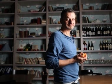 რამაზ გემიაშვილი: “ლიტერატურული კაფე იყო პირველი ქართული ფეისბუკი”