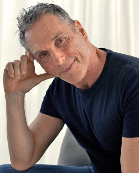 მანჰეტენი თბილისში ვისენტე ვულფისგან