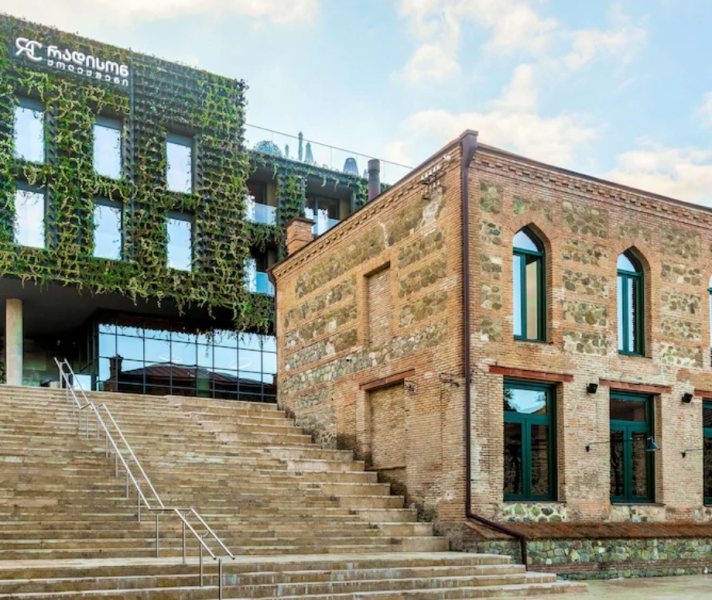 “რადისონ ქოლექშენ წინანდლის მამულში” ხანძარი საუნის ტერიტორიაზე გაჩნდა – მიზეზი უცნობია