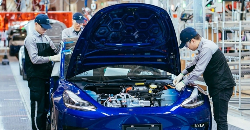 Tesla Shares Get Boost From Record Deliveries, China Plant Outlook; Elon Musk’s Net Worth Hits $27.5 Billion