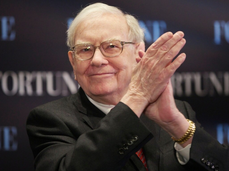 Warren Buffett scores a $570 million gain on his new Japanese stocks in just 2 days – BI