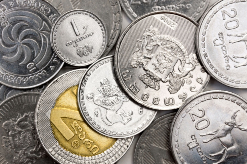 სახელმწიფო ვალის აღება ძვირდება, მთავრობა კი მეტს სესხულობს