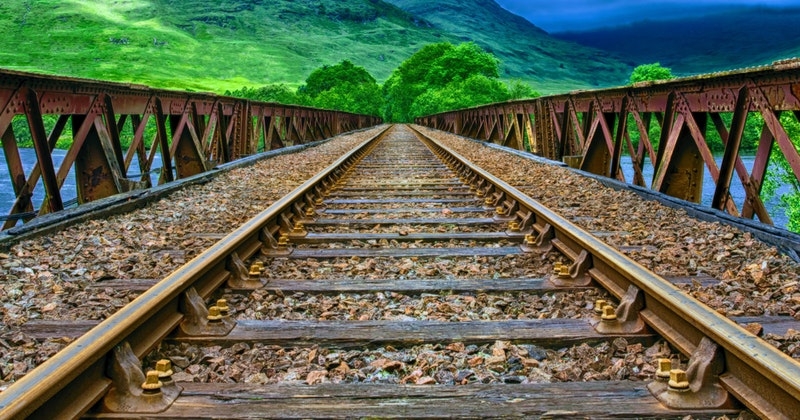 Türkiyeden Gürcistana, yeni açılan tren seferi ile ilk yük taşımacılığı yapılmıştır