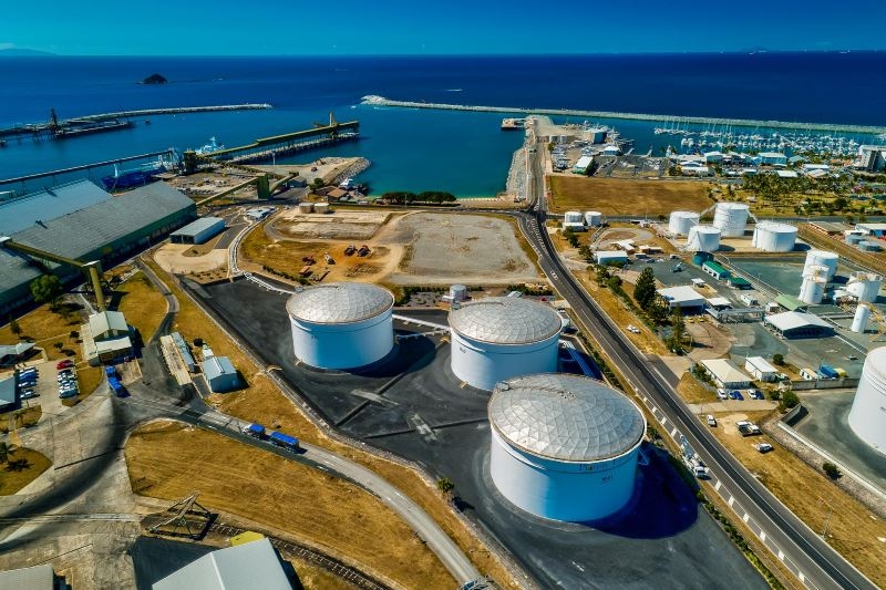 A London-based trading house bought 250,000 barrels of oil during the historic plunge below $0, and likely made a fortune