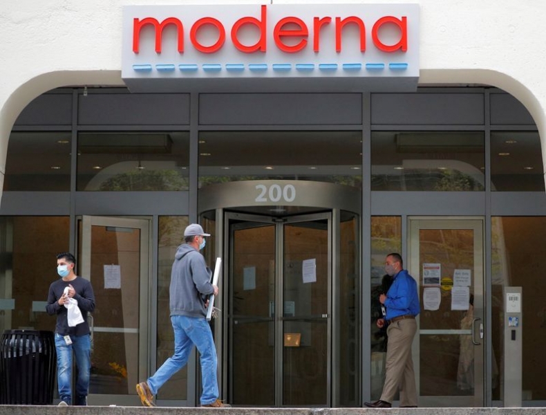 Moderna stock falls by as much as 9.4% after report says late-stage coronavirus vaccine trial delayed
