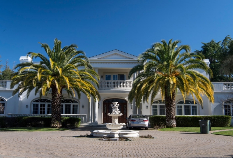 These are the top 10 richest places in America