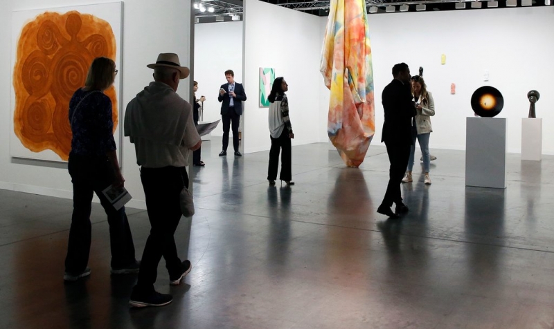 ჯეიმს მერდოკი Art Basel-ის აქციების 1/3-ს შეიძენს