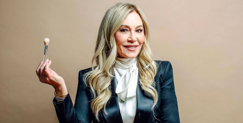 წარბების დედოფალი