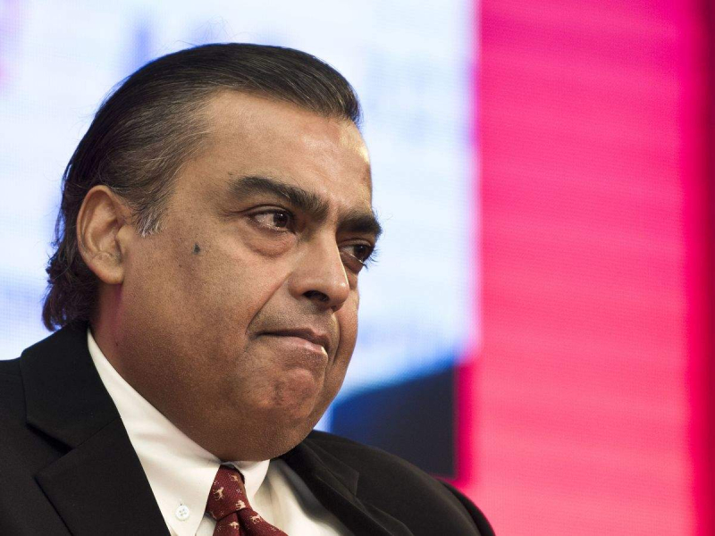 Reliance CEO Mukesh Ambani loses billions as oil slump hits shares – CNN