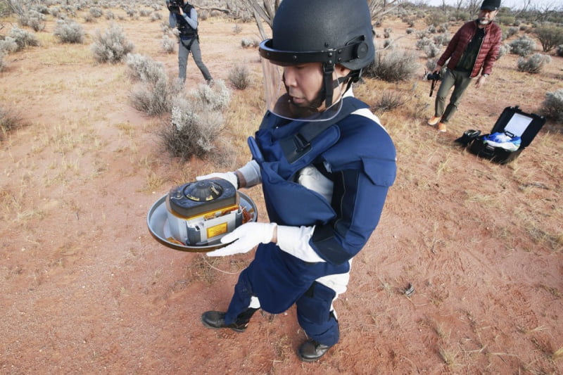 World’s First Gas Sample From Deep Space Returned With Asteroid Ryugu Material From Hayabusa2
