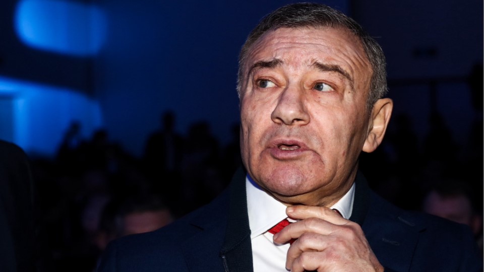 რუსი მილიარდერი არკადი როტენბერგი აცხადებს, რომ “პუტინის სასახლე“ მას ეკუთვნის