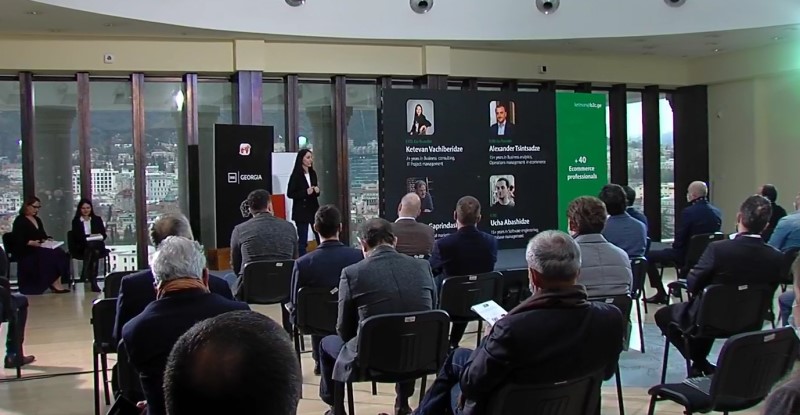 500 Startups-ის პროექტის მეორე ნაკადის ფინალისტები საკუთარ სტარტაპებს ინვესტორებს აცნობენ