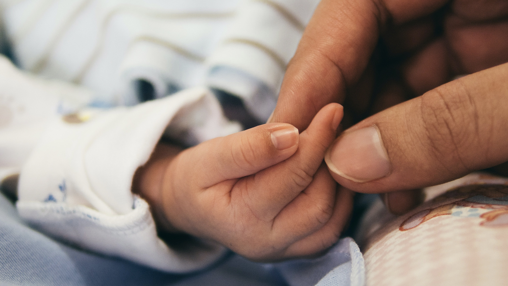 ვაქცინირებულმა დედამ Covid-19-ის ანტისხეულების მქონე ახალშობილი გააჩინა