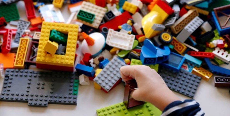 Lockdown brings double digit growth to Lego as families build together