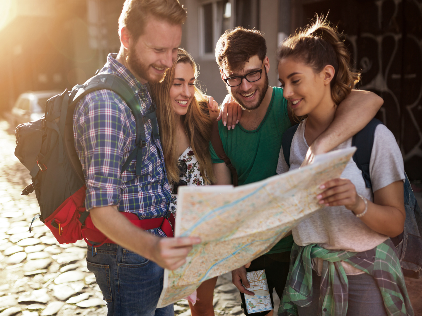 აპრილში საქართველოში 76 ათასამდე ტურისტი შემოვიდა