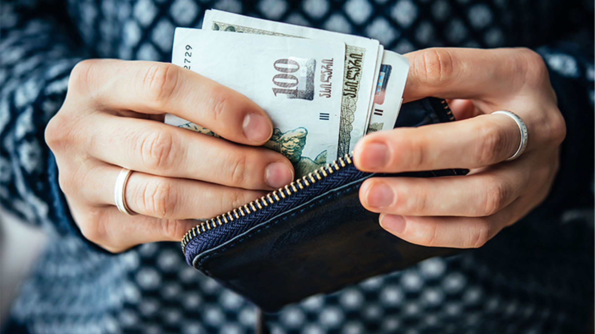 საქსტატი: საქართველოში საშუალო თვიური ხელფასი 15.5%-ით გაიზარდა