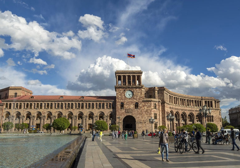 რუსეთი სომხეთის ეკონომიკაში $1 მილიარდის ინვესტირებას გეგმავს