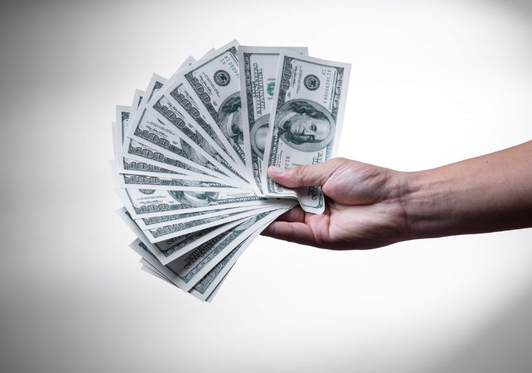 რამდენი ფულია საჭირო კომფორტული ცხოვრებისთვის? – კვლევა