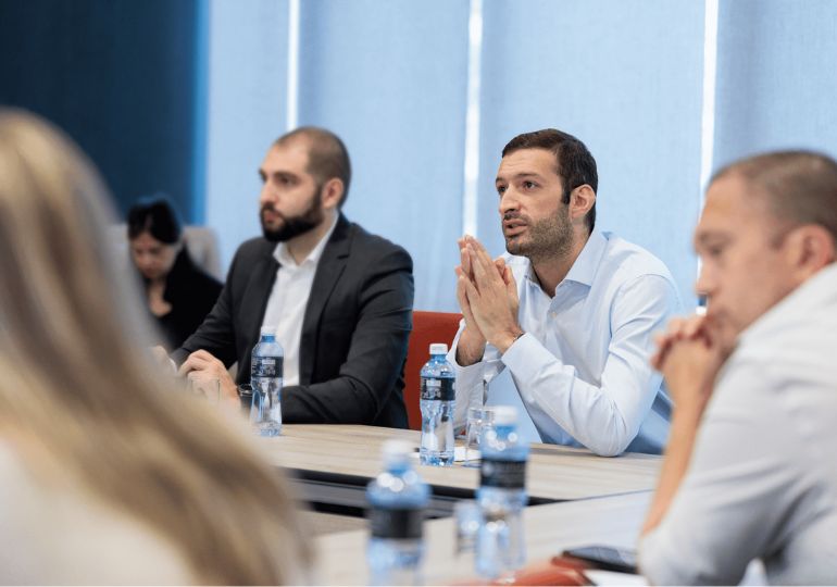 მიხეილ ხიდურელი – საერთაშორისო კონსულტანტებთან ეფექტიანი მუშაობის შედეგად, საქართველო სულ უფრო ხშირად ჩანს წამყვანი კომპანიებისა და მსხვილი ინვესტორების რუკაზე