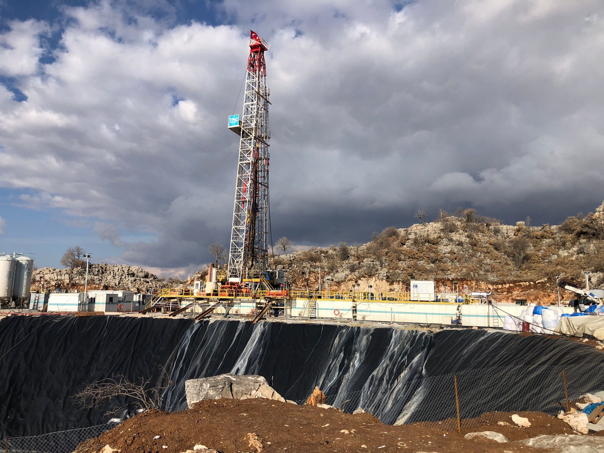 თურქეთმა $12 მილიარდის ღირებულების ნავთობის მარაგი აღმოაჩინა