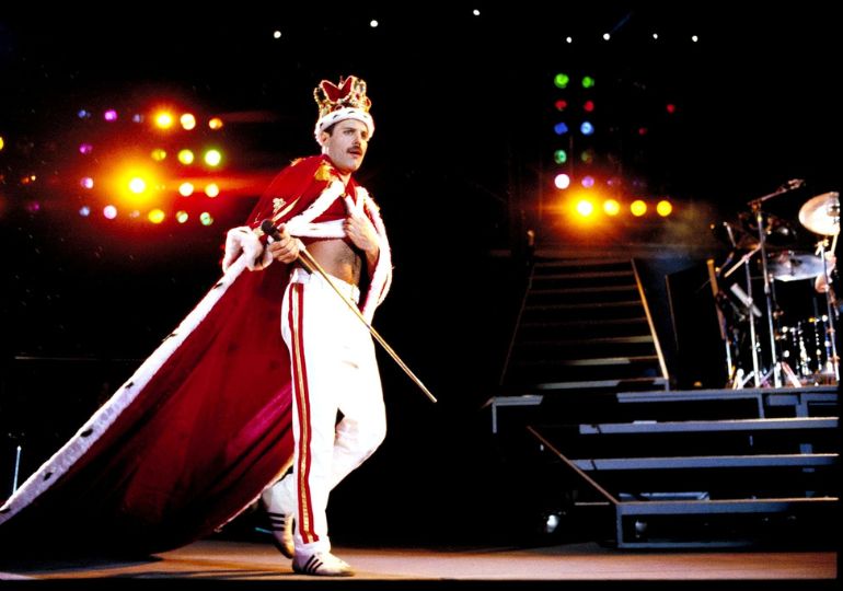 ფრედი მერკურის ქონება სექტემბერში Sotheby’s-ის აუქციონზე გაიყიდება