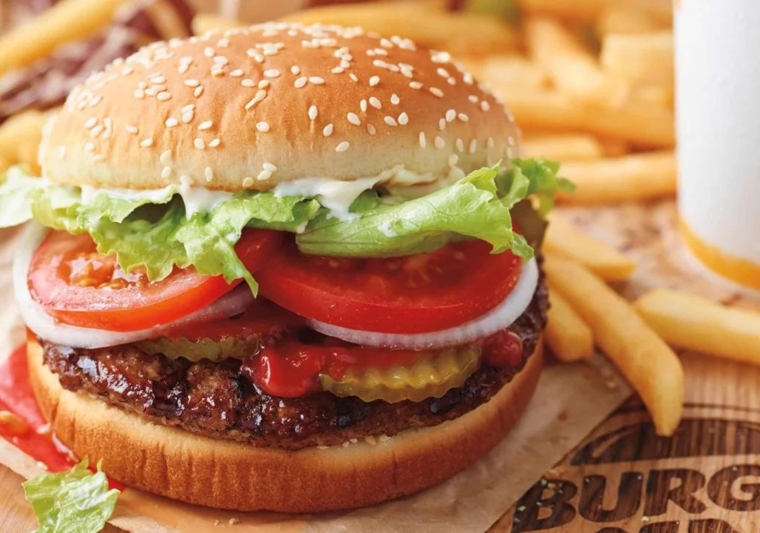 ინდოეთში McDonald’s-ის შემდეგ პომიდორი მენიუდან Burger King-მაც ამოიღო