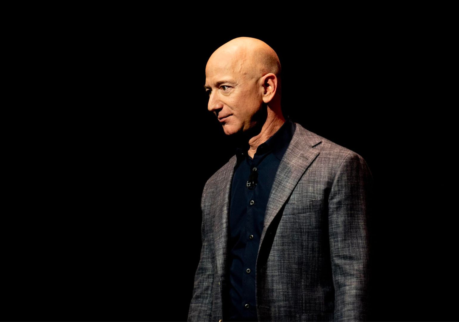 ჯეფ ბეზოსი Amazon-ის $1 მილიარდის ღირებულების აქციების გასხვისებას გეგმავს