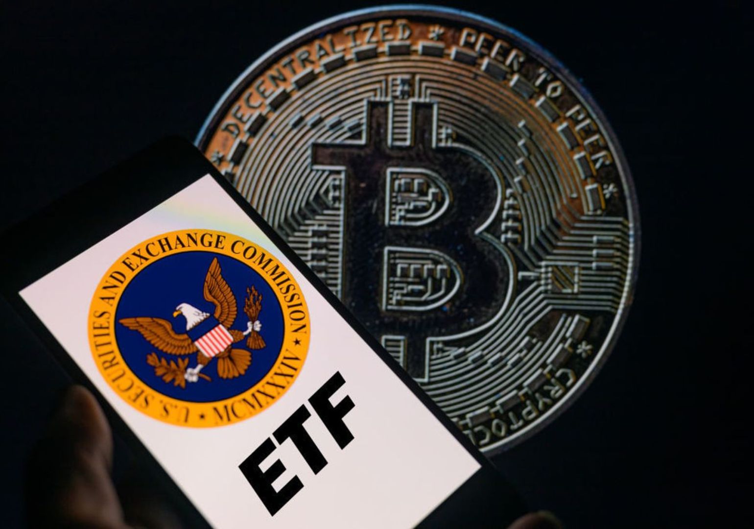 გარდატეხა კრიპტოინდუსტრიაში – SEC-მა ბიტკოინის 11 ETF-ი დაამტკიცა