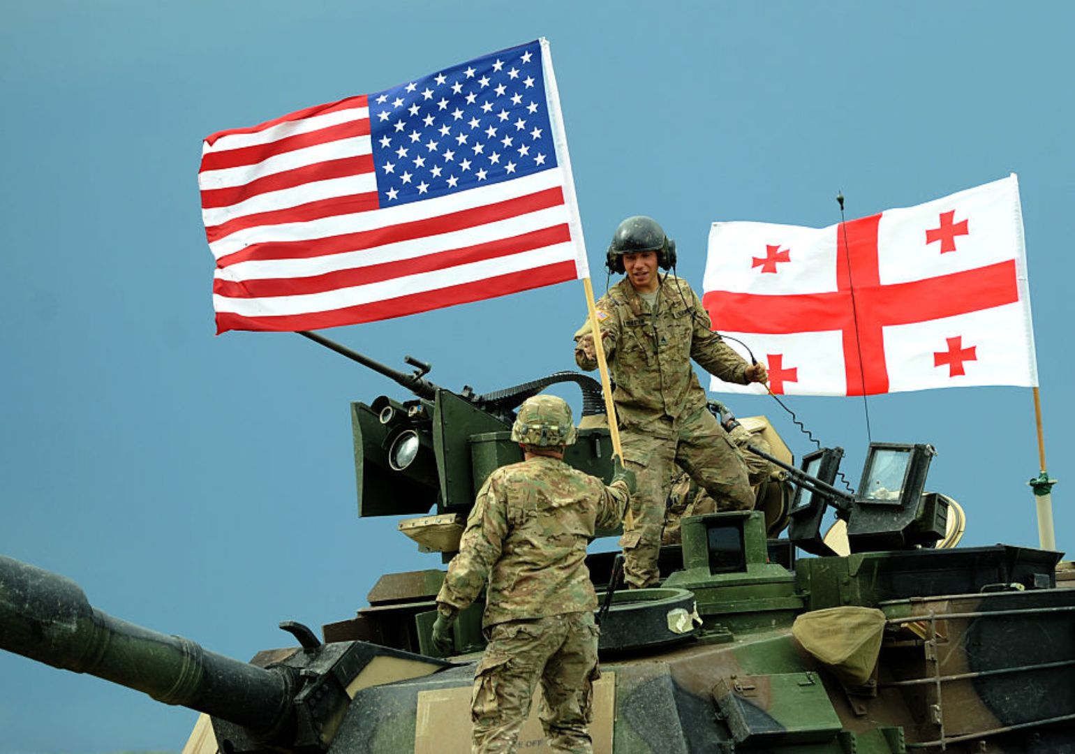 რა მოცულობის სამხედრო დახმარება აქვს მიღებული საქართველოს აშშ-ისგან?