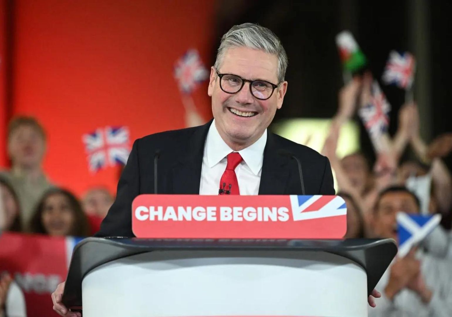 „ლეიბორისტების“ ტრიუმფი – ბრიტანეთში „კონსერვატორების“ 14-წლიანი მმართველობა დასრულდა