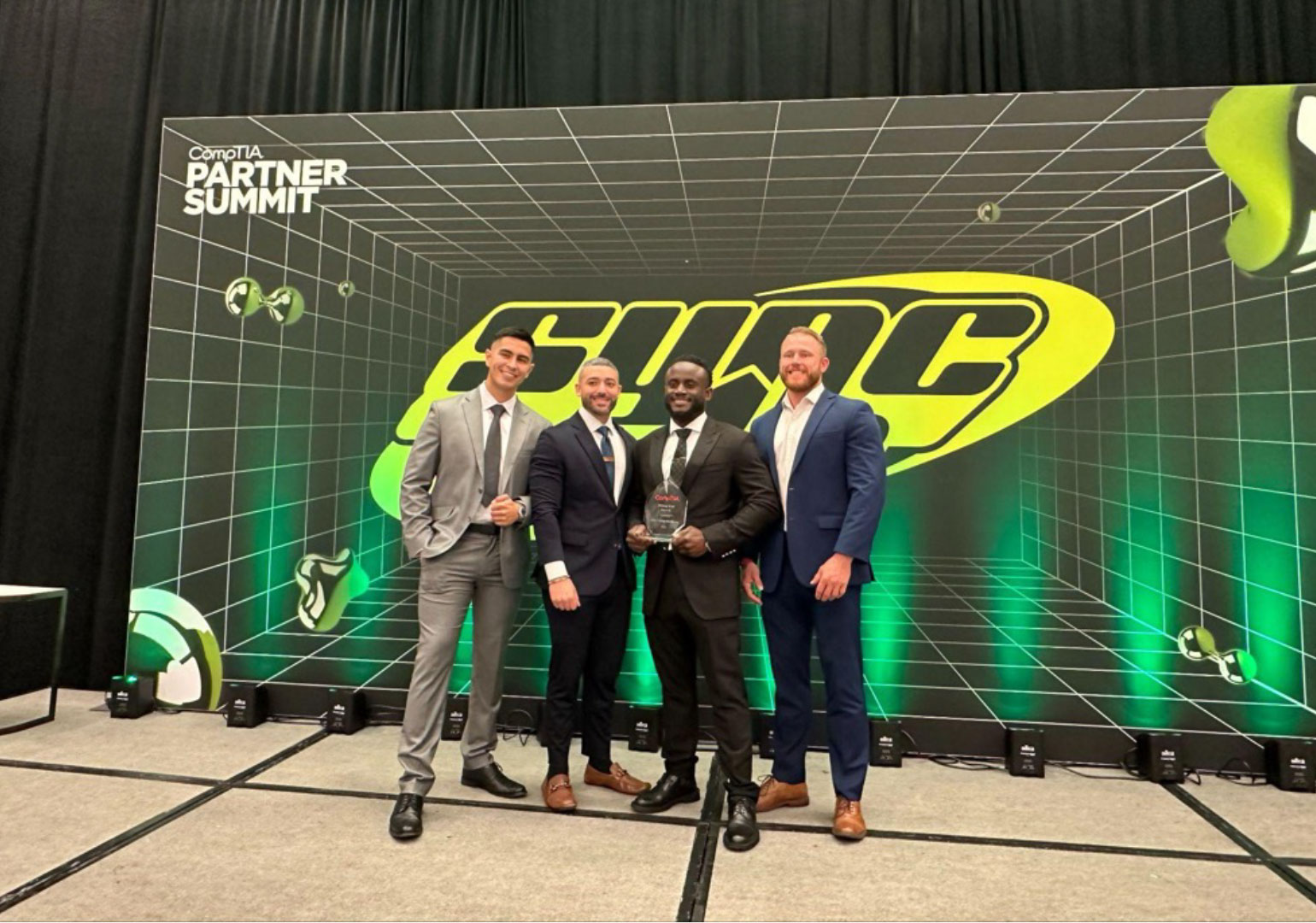 Cyber Brain Academy Shines Bright with CompTIA’s “Rising Star” Award Recognition