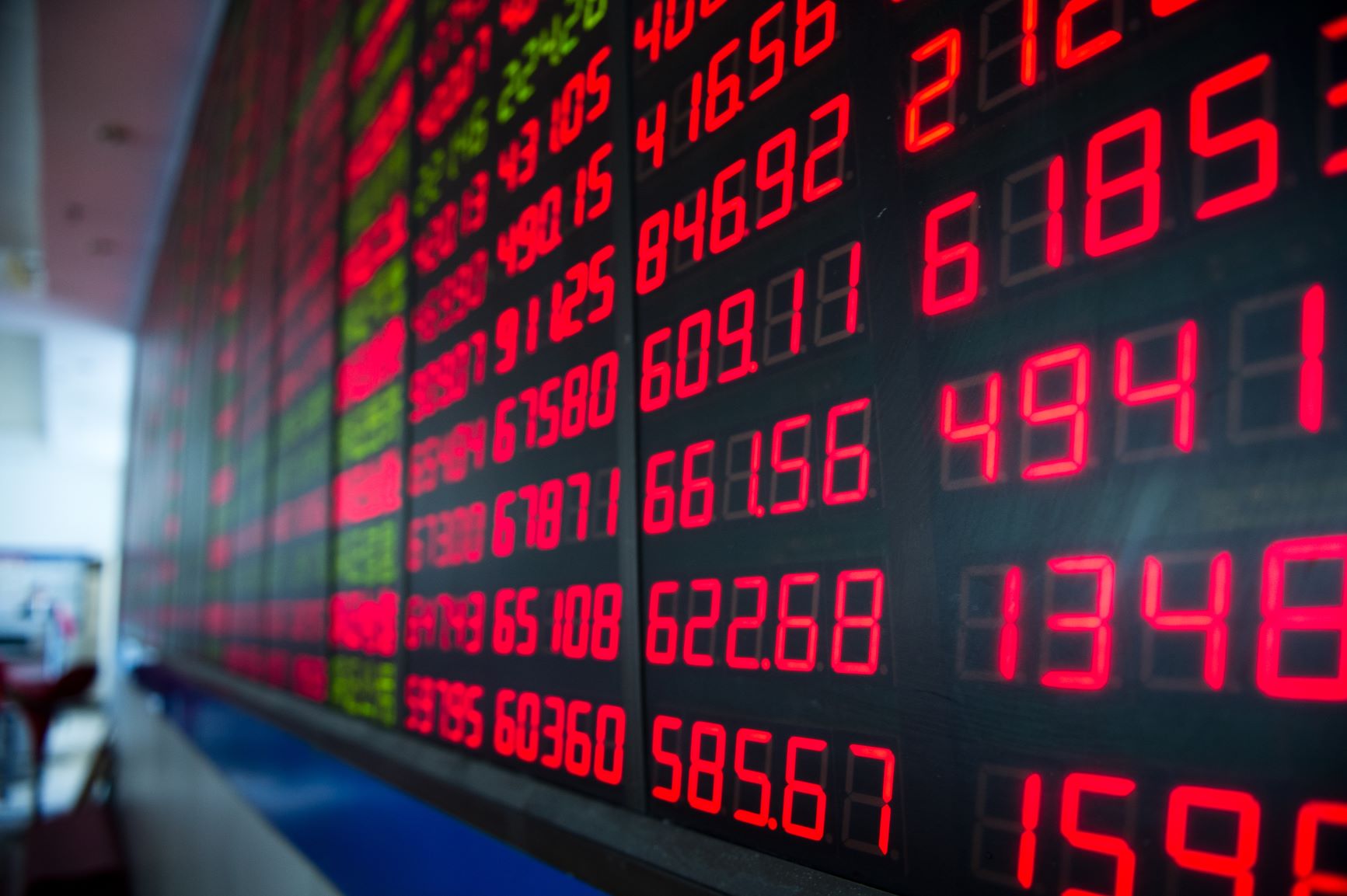 S&P 500-მა ერთ დღეში $2.4 ტრილიონის საბაზრო ღირებულება დაკარგა