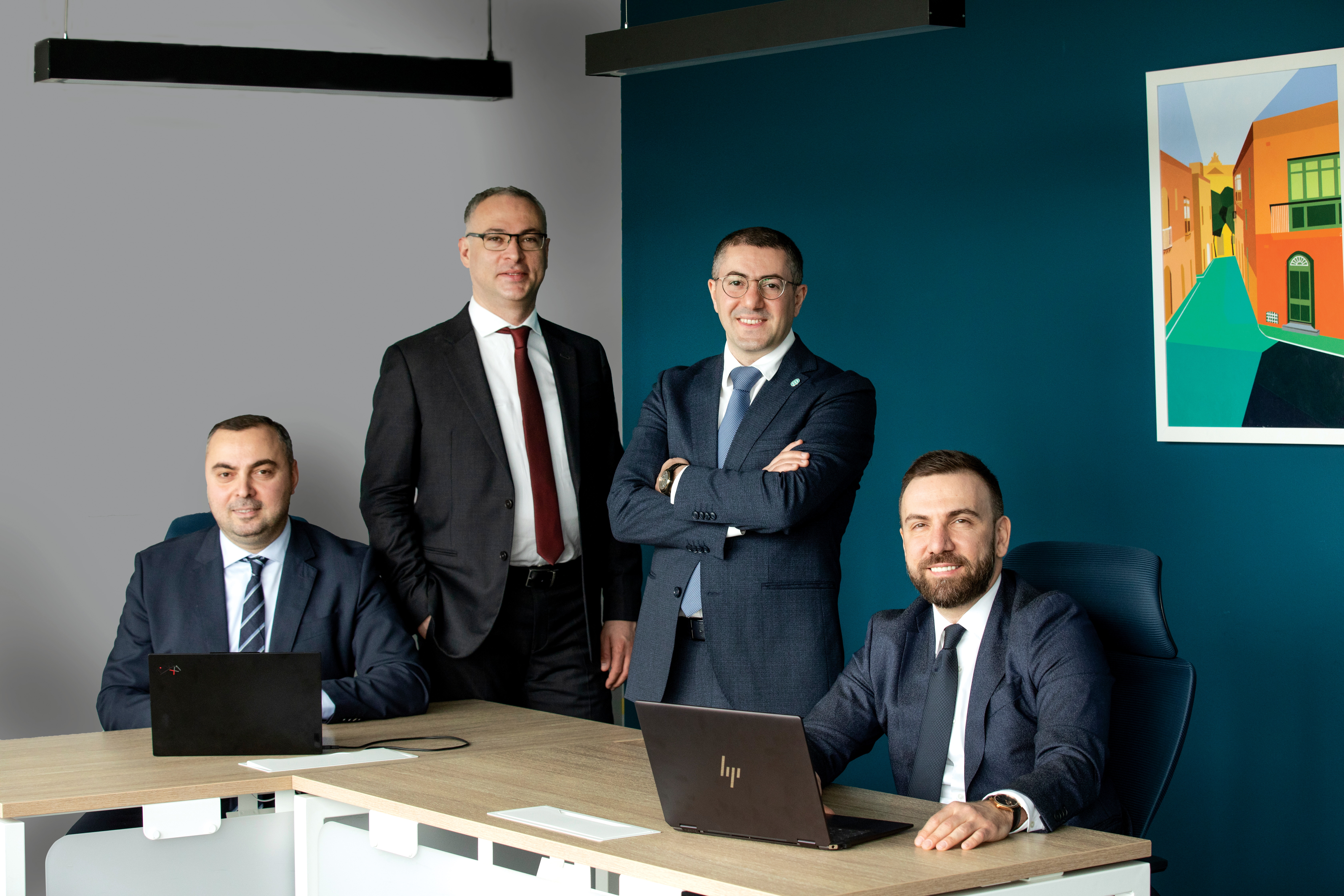 გამორჩეული ლიდერთა შორის