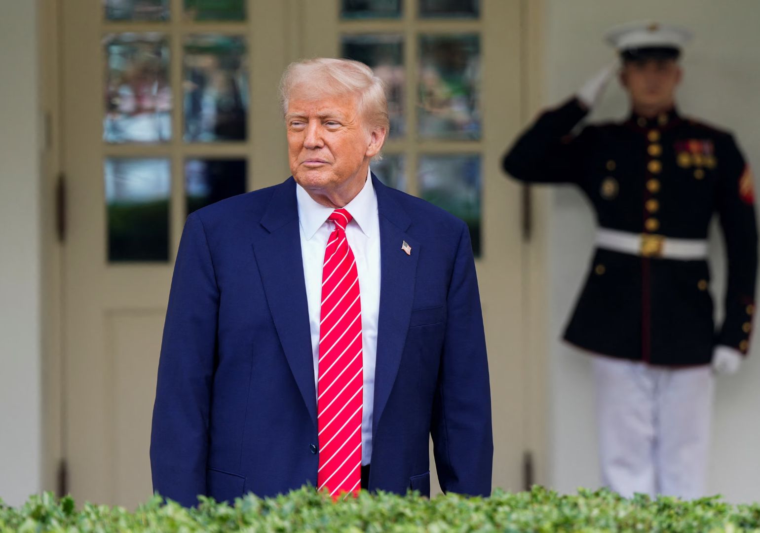 ტრამპი სირიისთვის სანქციების შემსუბუქებას განიხილავს