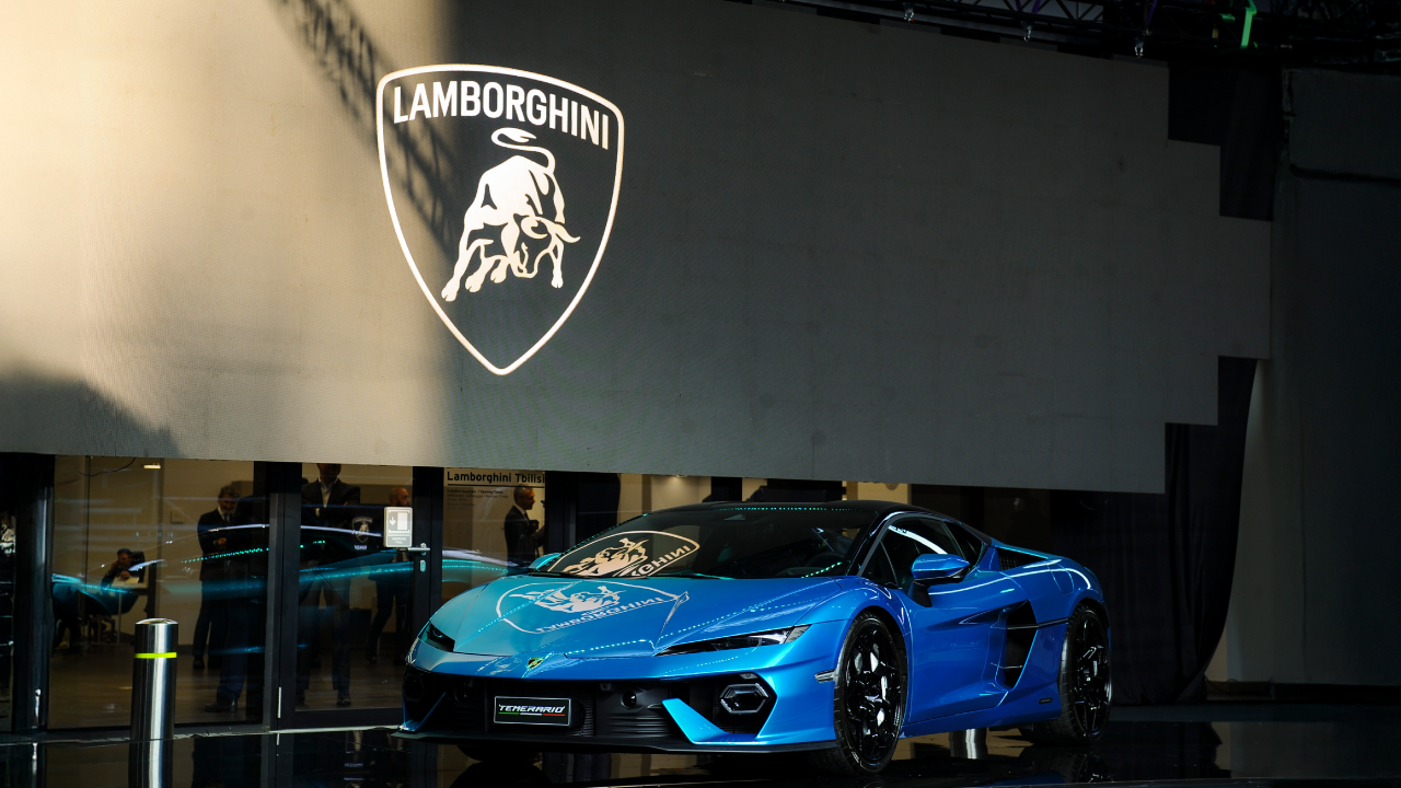 იტალიური სუპერქარი საქართველოში – Lamborghini-ს შოურუმი თბილისში ოფიციალურად გაიხსნა