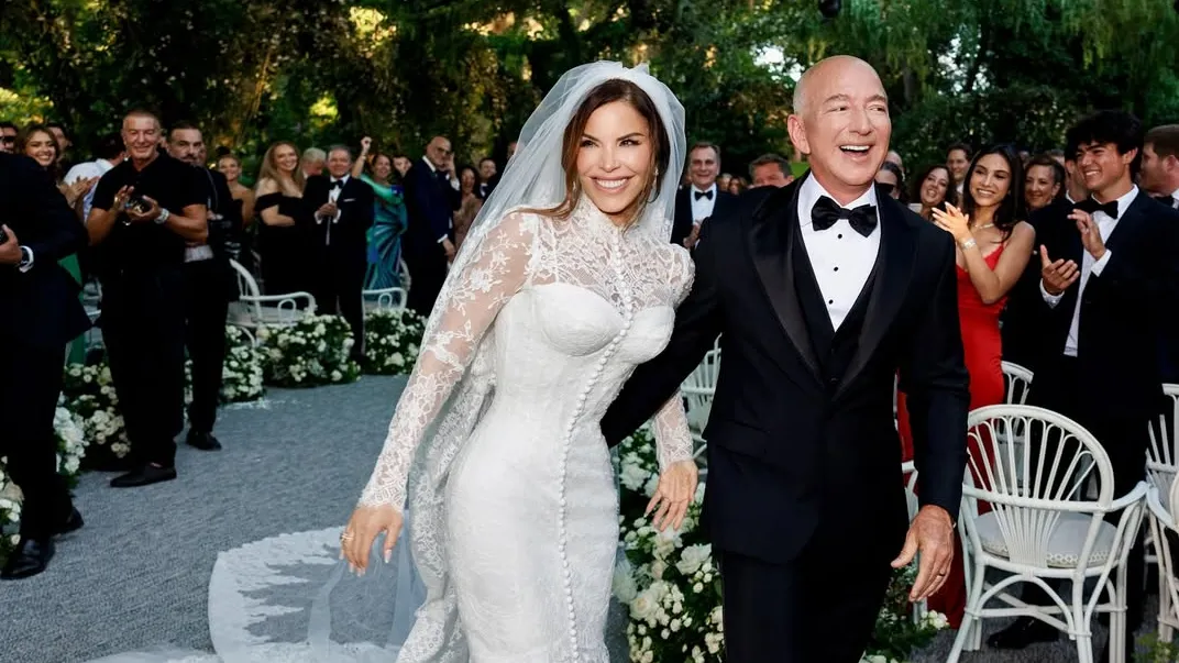 რა დაჯდა რეალურად ჯეფ ბეზოსისა და ლორენ სანჩესის ქორწილი?