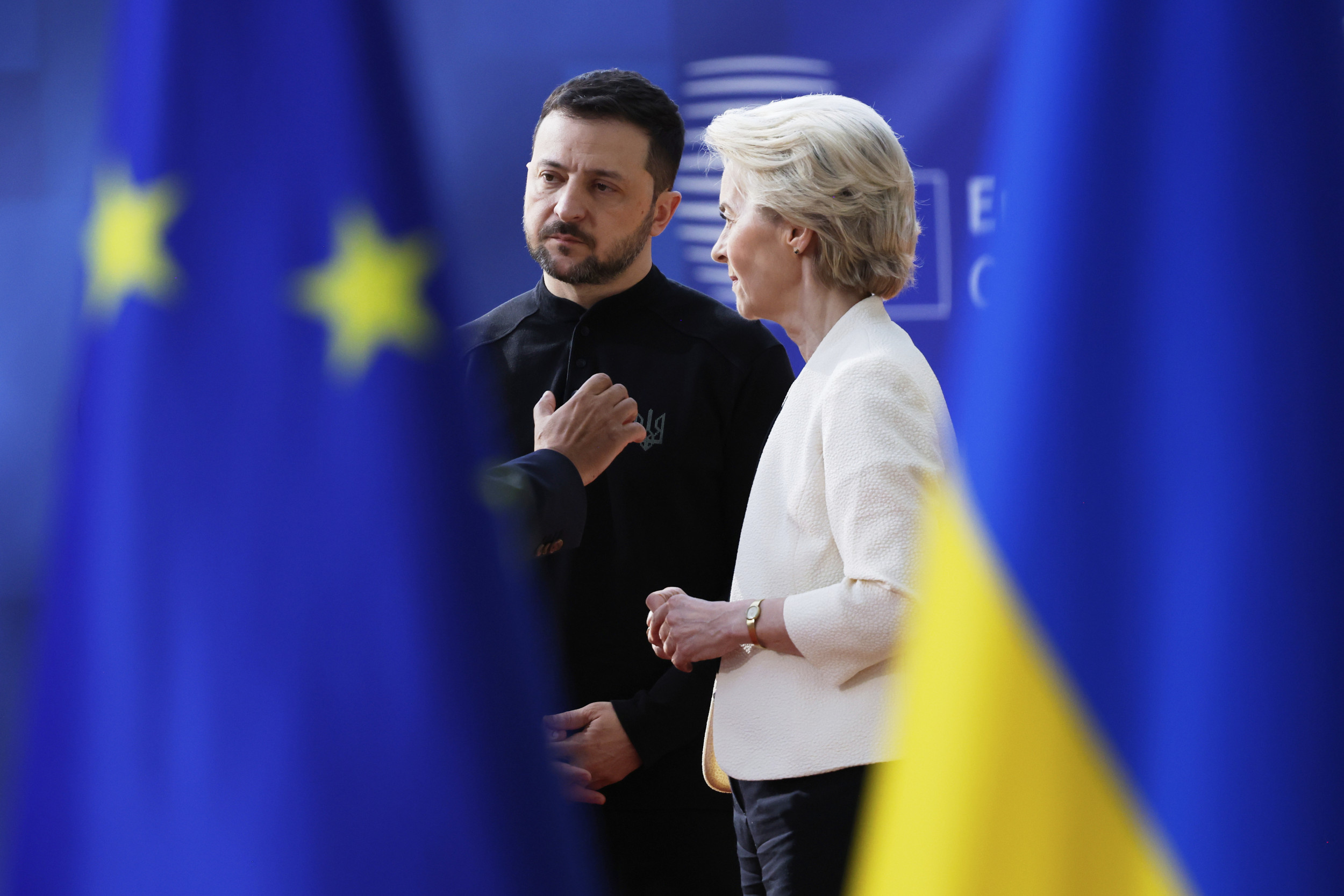 EU-ს მოწოდება ზელენსკის: რადა ანტიკორუფციული ორგანოების დამოუკიდებლობის მხარდამჭერ კანონმდებლობას მიიღებს