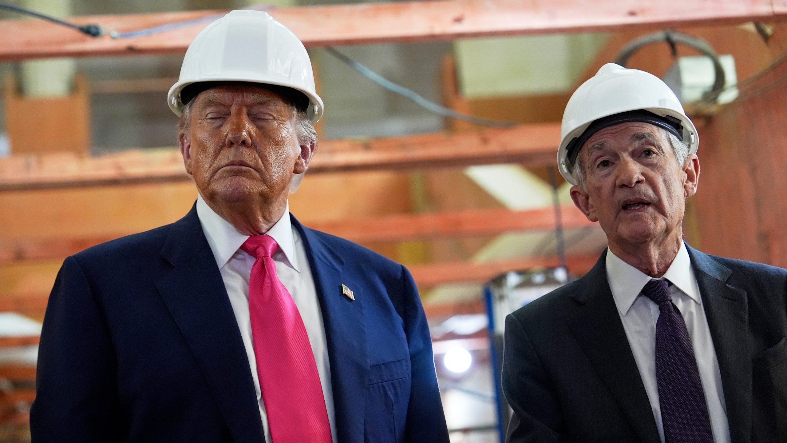 ტრამპი Fed-ის თავმჯდომარის წინააღმდეგ სარჩელის შეტანას განიხილავს – თეთრი სახლი