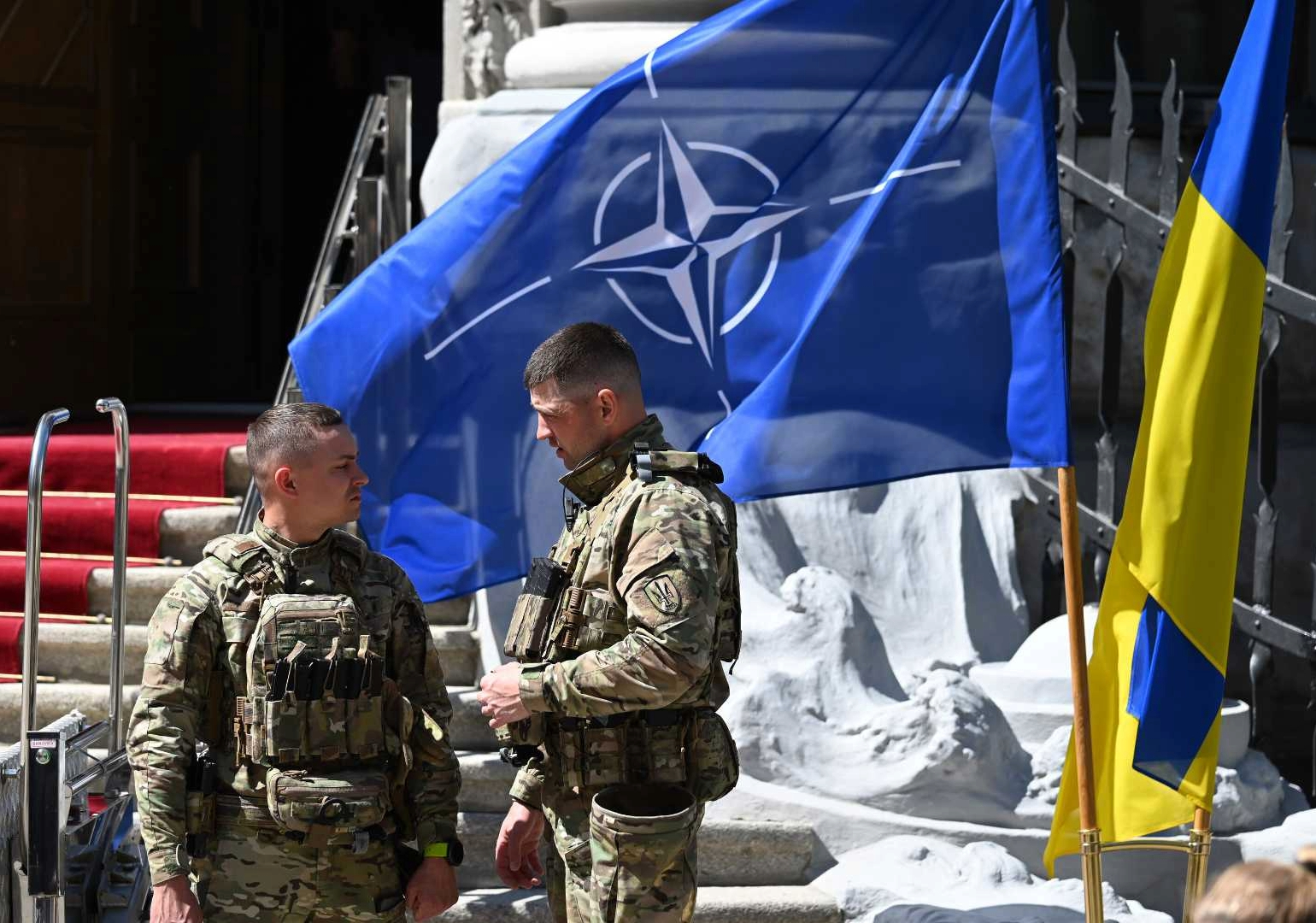 აშშ-მა და NATO-მ უკრაინისთვის ომის შემდგომი უსაფრთხოების გარანტიების შემუშავება დაიწყეს | Reuters