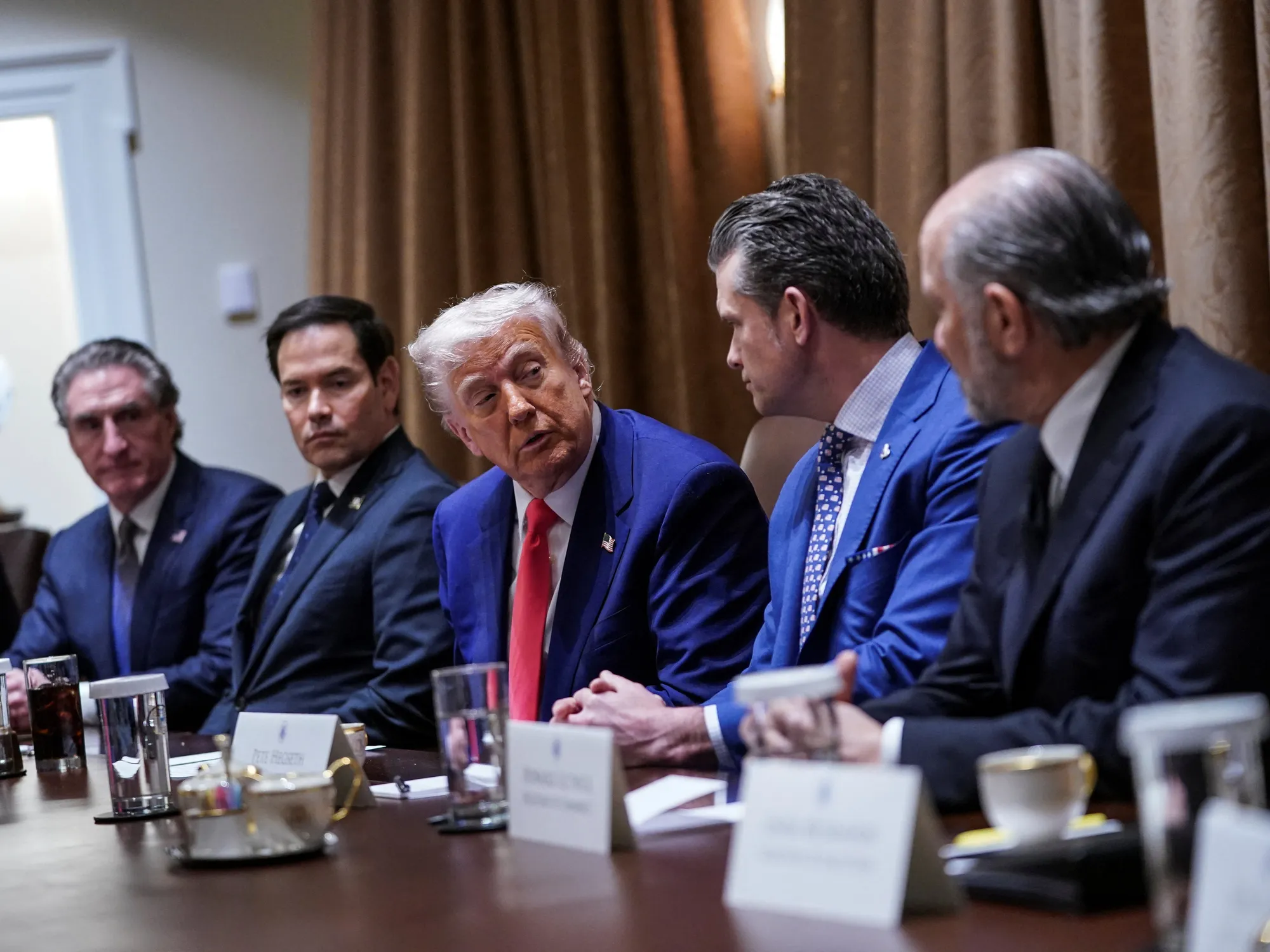 დონალდ ტრამპის კაბინეტის წევრები და მათი ქონება