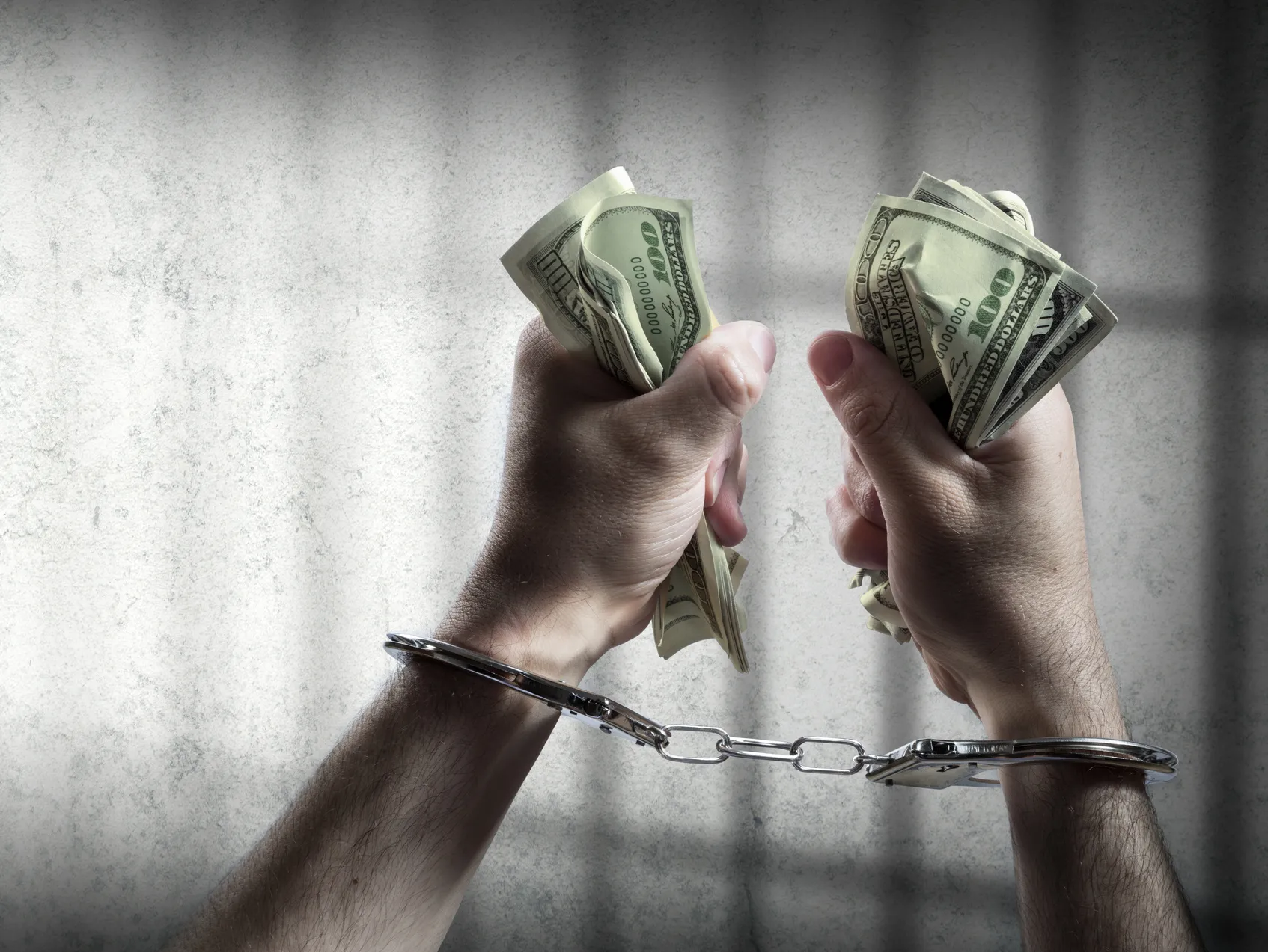 სუს-მა 4.1 მლნ ლარის თაღლითურად დაუფლების ფაქტზე 5 ადამიანი დააკვა