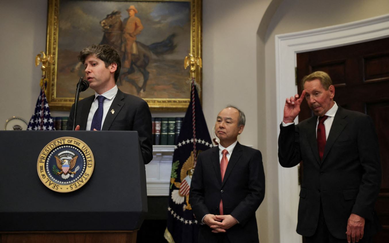 OpenAI, Oracle-ი და SoftBank-ი ტრამპის Stargate-ის ფარგლებში AI-მონაცემთა ხუთ ახალ ცენტრს შექმნიან