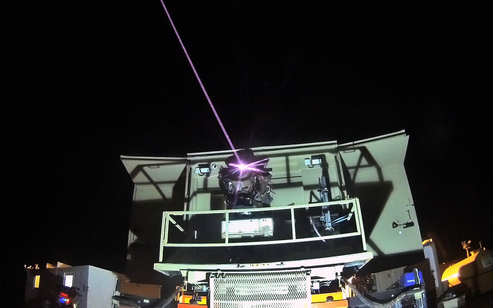 ისრაელმა რაკეტსაწინააღმდეგო ლაზერის სისტემა „რკინის სხივზე“ მუშაობა დაასრულა