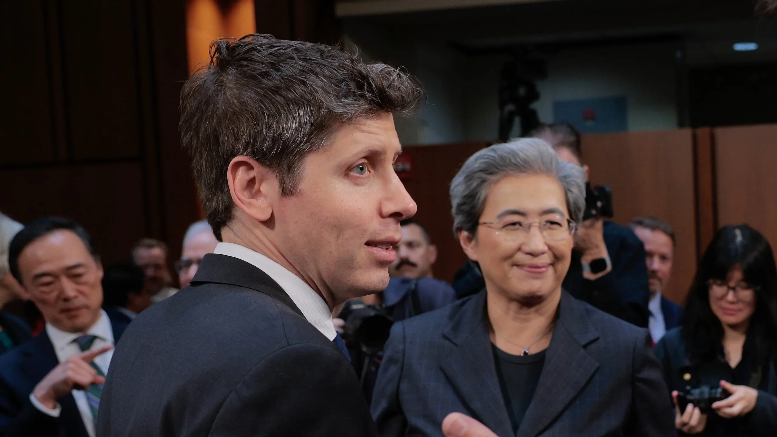 OpenAI კომპანია AMD-სგან AI-ჩიპებს შეიძენს | მრავალმილიარდიანი შეთანხმების დეტალები